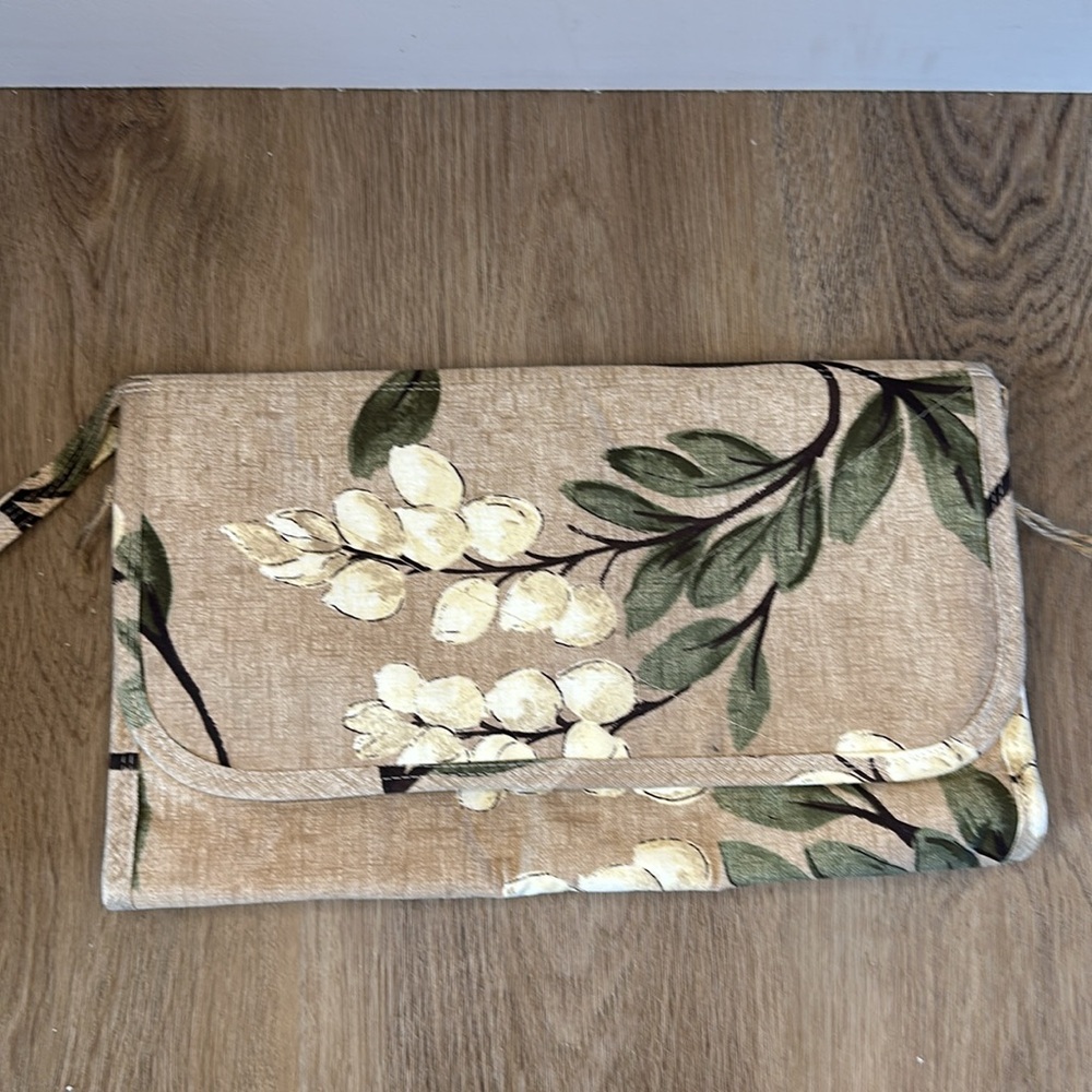 Floral Travel Cosmetics Case Brand New Without Tags BNWOT